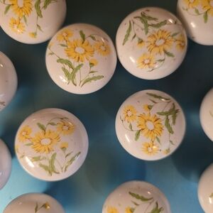 Hickory Hardware Ceramic Yellow Wild SunFlowers Drawer Cabinet Knobs Pulls X 15